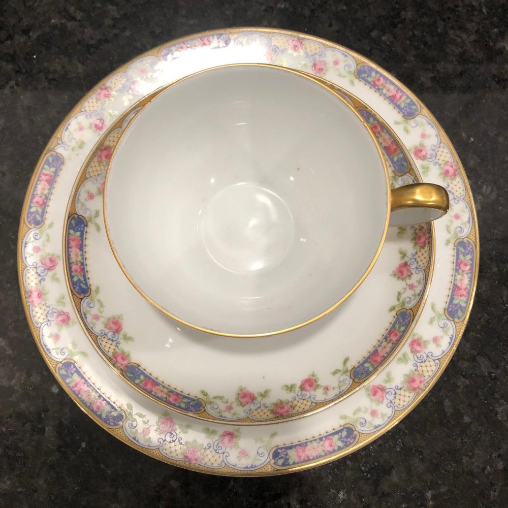 Vintage Bavaria Tirschenreuth teacup 3 piece set, Franklin, flowers - Picture 2 of 3